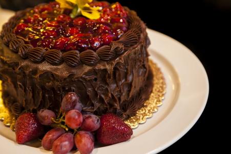 巧克力，蛋糕，浆果，果冻，草莓，葡萄
