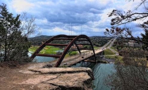 Lake Austin，Pennybacker Bridge，美国德克萨斯州奥斯汀市