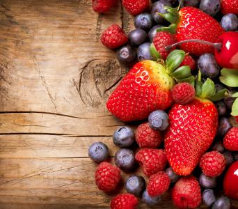 浆果，草莓，覆盆子，蓝莓