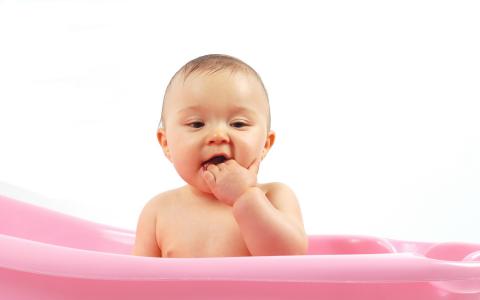 婴儿，粉红色沐浴，沐浴