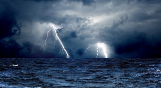 云，波浪，海，雷暴，闪电