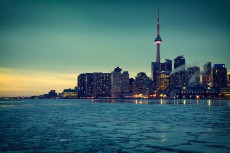 多伦多，加拿大，摩天大楼，天空，夜晚，日落，灯，湖，水，谎言，冬季，景观，城市