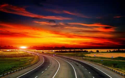高速公路，红色夕阳