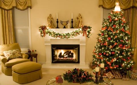 房间，新年装饰，圣诞树，礼品，装饰品，花环，灯，圣诞玩具，天使，蜡烛，壁炉