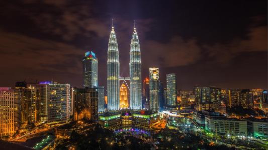晚上，城市的灯光，吉隆坡，马来西亚