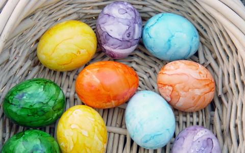 五彩的鸡蛋，复活节属性