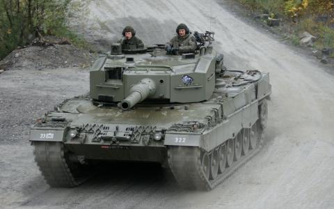 坦克，盔甲