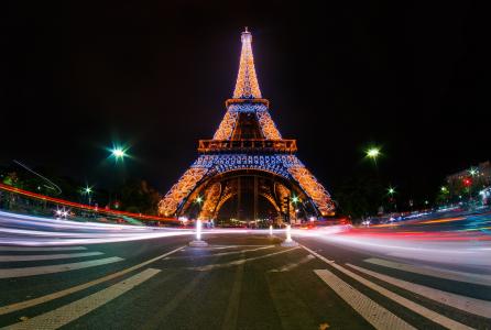 艾菲尔铁塔，法国巴黎