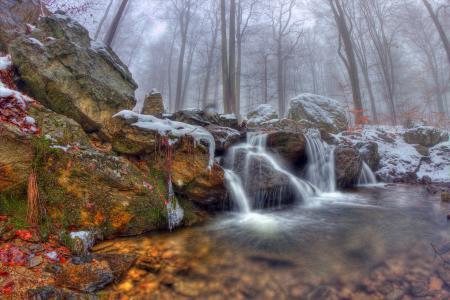 森林，雾，河，瀑布，石头，性质