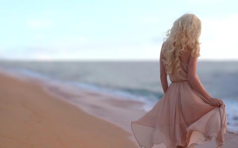 女孩，金发，裙子，沙滩，沙滩，海