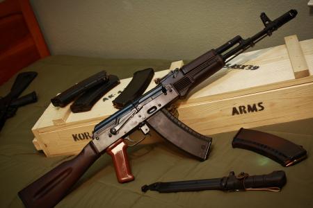 卡拉什尼科夫，保加利亚AK-74，自动