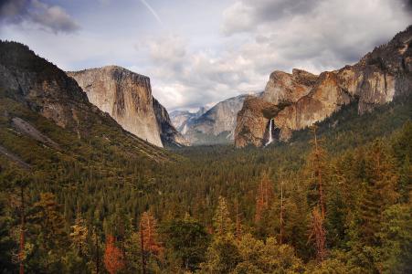 优胜美地，美国，加利福尼亚州，山脉，树木，景观，优胜美地国家公园，内华达山脉山脉以西