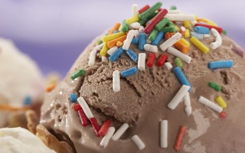 巧克力冰淇淋，五彩粉，冰淇淋，甜点，甜点