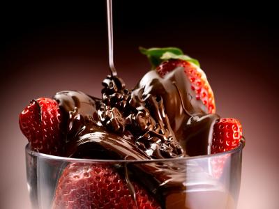 草莓巧克力，甜点，甜味