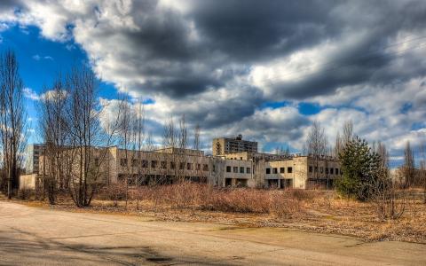 pripyat，路，建筑物，树，云