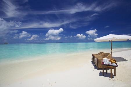马尔代夫，海洋，沙滩，沙滩，水，云，伞
