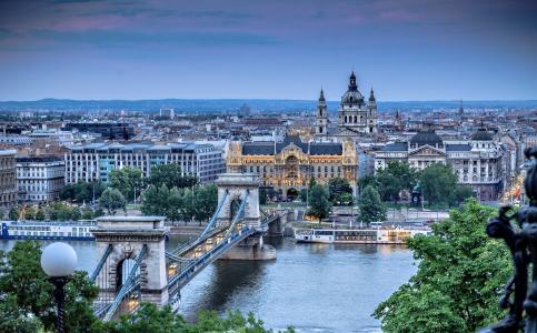 布达佩斯，匈牙利布达佩斯，链桥Széchenyi，河，多瑙河，城市，建筑，性质