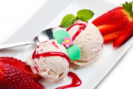 草莓，冰淇淋，球，勺子