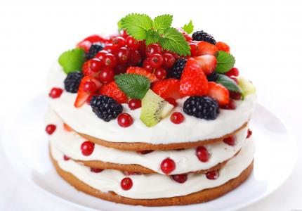 蛋糕，浆果，草莓，黑莓，猕猴桃，红醋栗，奶油，蛋糕