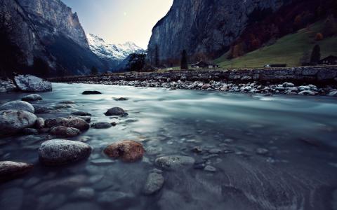 瑞士，瑞士，河流，山脉，石头