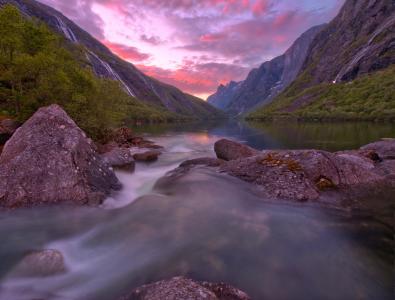 挪威，挪威，湖泊，山脉，石头