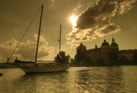 Gripsholm城堡，Mariefred，瑞典，Malaren湖，Gripsholm城堡，Mariefred，瑞典，梅拉伦湖，游艇，岛屿，湖泊，水