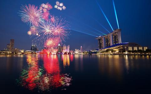 新加坡，烟花，玛丽娜湾沙滩，新加坡，晚上，新加坡，夜晚，敬礼，烟花，水