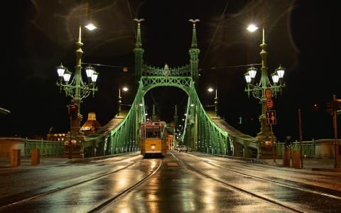 布达佩斯，晚上，桥，电车