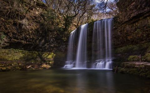 Sgwd yr Eira瀑布，南威尔士，英格兰，英格兰，водопад
