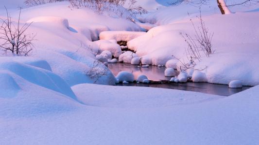 冬天，积雪，漂流，小溪