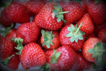 草莓，草莓，浆果，红色，宏