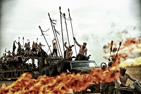 疯狂的麦克斯：狂暴之路，Warboys，疯狂麦克斯：愤怒之路，帮派，怪胎，汽车，追逐，火焰，火焰