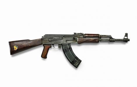 卡拉什尼科夫突击步枪，武器，AK-47，苏联，木制枪托，生锈，老，传奇，商店