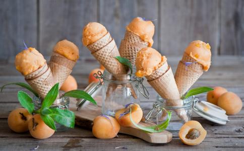 冰淇淋，杏子，罐子