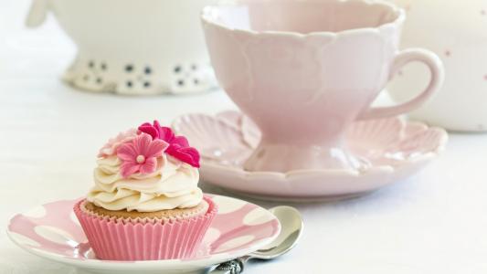蛋糕，蛋糕，奶油，白色，鲜花，粉红色，食品，甜点，甜，餐具
