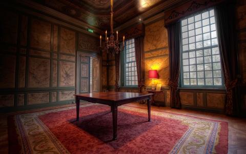 宫殿内部，桌子，地毯