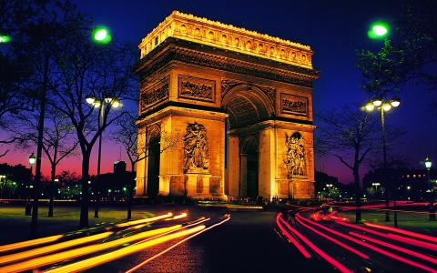凯旋门，巴黎之夜