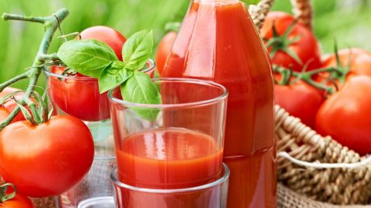 果汁，番茄，西红柿，眼镜，瓶，篮子
