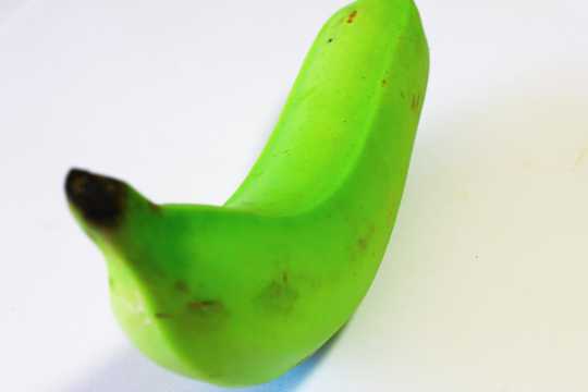 还未成熟的绿色香蕉图片